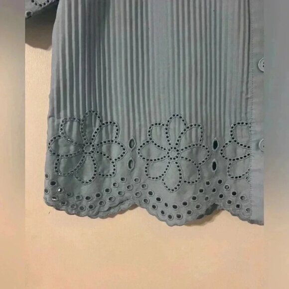 JCrew pleated eyelet-trim shirt in cotton poplin size S - Picture 4 of 11